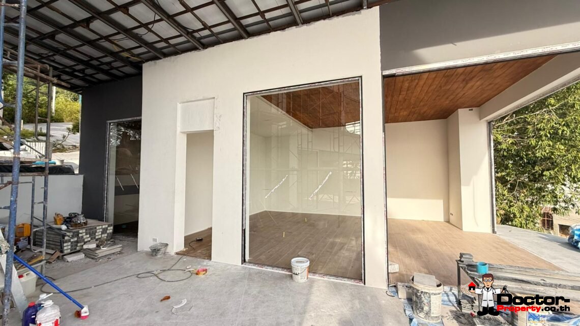 Luxury 2 Bedroom Pool Villa with Partial Sea View in Chaweng, Koh Samui – For Sale